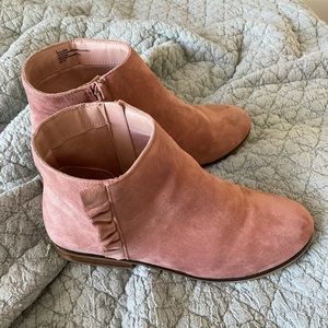 Girls Pink Booties Size 6